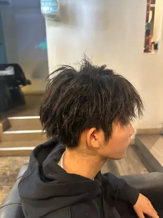 パーマ メンズ 安達 望のヘアスタイル