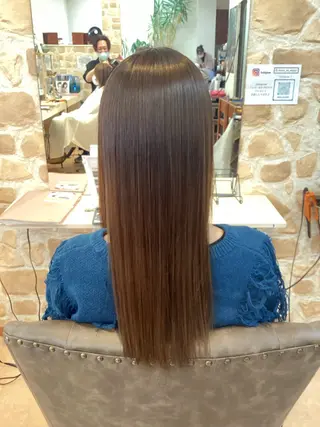 セミロング 大塚 千鶴のヘアスタイル