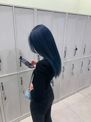 ロング カラー 谷口 琉希のヘアスタイル