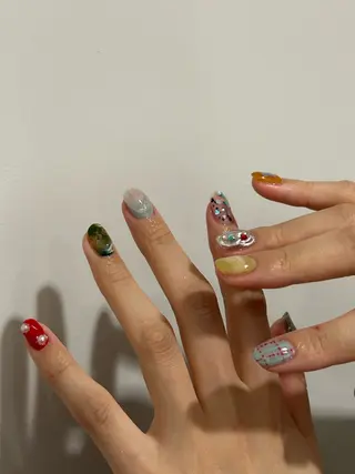 ネイル nail atelier hiton所属・nailist 朱音のネイルデザイン