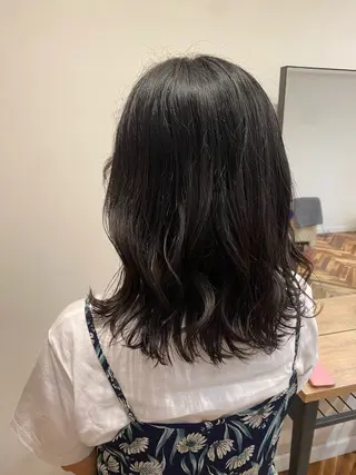 ミディアム 伊藤 優花のヘアスタイル