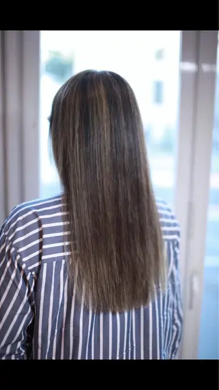ロング カラー 大西 カズマのヘアスタイル