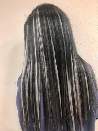 カラー ダブルスキルエクステ /羽エクステ白石宇由のヘアスタイル