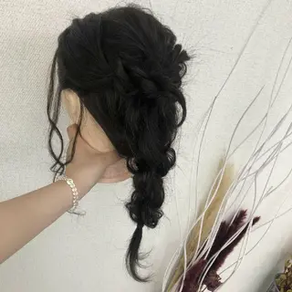 ヘアアレンジ 名倉 彩乃のネイルデザイン