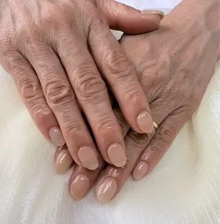 ネイル 𝘮𝘰𝘰𝘪. 𝘙𝘪𝘴𝘢𓋜のネイルデザイン