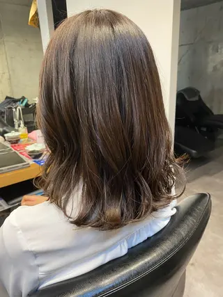 ミディアム カラー ショート・ウルフ✂︎ 安住有咲子のヘアスタイル
