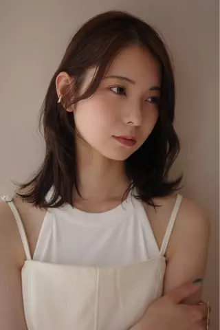 ミディアム momo 札幌美容師のヘアスタイル