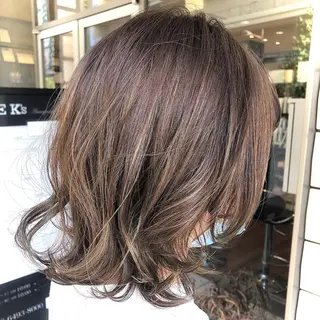 ミディアム カラー パーマ ヘアアレンジ マツエク・マツパ ニシダヒカリ🌙 髪質改善×似合わせのヘアスタイル