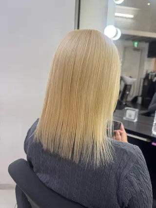 ミディアム カラー ヘアアレンジ minto/ 似合わせ/ハイトーンのヘアスタイル