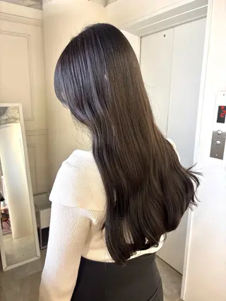 ロング カラー 肌に馴染む暗髪 梅田・増田のヘアスタイル