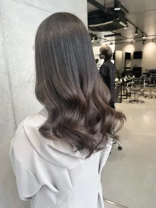 ミディアム カラー ヘアアレンジ 透明感/オリーブ/ グレージュ/YUKAのヘアスタイル