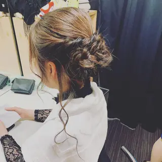 セミロング あるす 美容室のヘアスタイル
