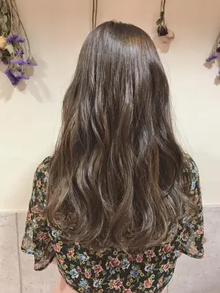 ロング カラー 🪐脱白髪染め 🪐松尾菜々美のヘアスタイル