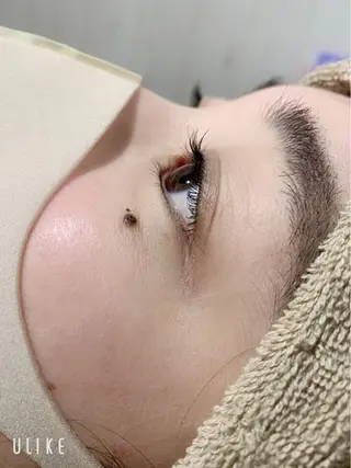 マツエク・マツパ 中村 眞歩のヘアスタイル