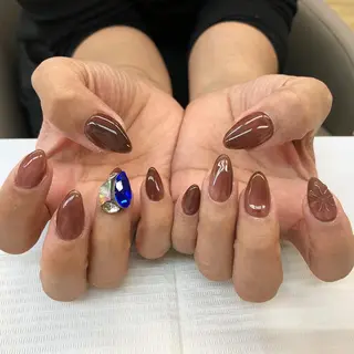 ネイル esNail&eye イーズネイル＆アイのネイルデザイン