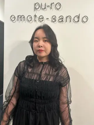 ロング 京谷 宥のヘアスタイル