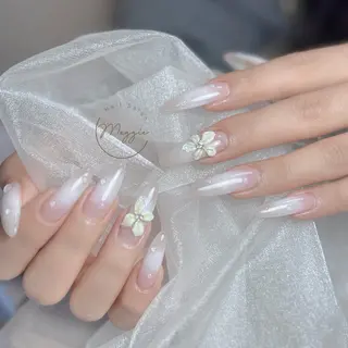 ネイル Maggie Nail🦩のネイルデザイン