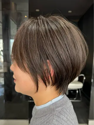 ショート 髪質改善×白髪ぼかし 美容師✂️武澤龍賀のヘアスタイル