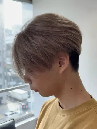 ショート カラー メンズ ケアブリーチ/ili 村上佳那多のヘアスタイル