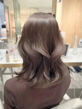 ミディアム カラー ヘアアレンジ 🤎小顔レイヤー /ベージュ🤎友香のヘアスタイル