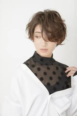 ショート 大石 さやかのヘアスタイル