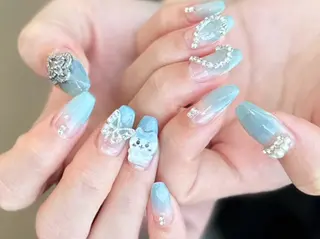 ネイル 新山 聖のネイルデザイン