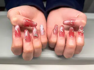 ネイル BiEi ネイルサロン長さ出しのネイルデザイン