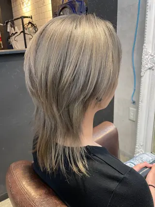 カラー メンズ 【aini天王寺】 𝐚𝐢𝐫𝐢✂︎のヘアスタイル