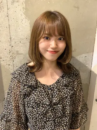 ミディアム カラー ウルフカット レイヤーカット上柿のヘアスタイル