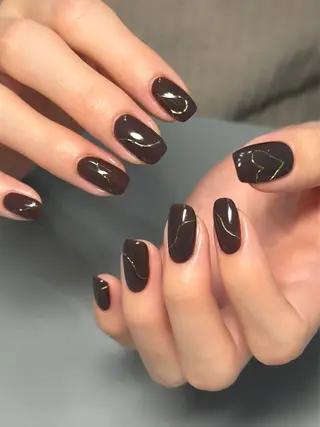 ネイル REHTOF ｜朝7時Open☀️のネイルデザイン