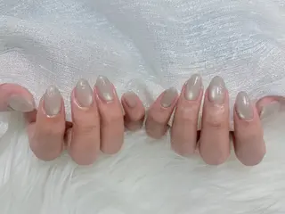 ネイル Eclat［ｴｸﾗ］ Yuriのネイルデザイン