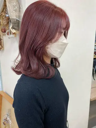 ミディアム カラー 立川 奈那子のヘアスタイル