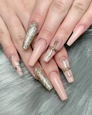 ネイル Feel ‪‪☺︎‬Yuriaのネイルデザイン
