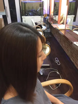 セミロング パーマ 桧山 真のヘアスタイル