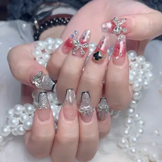 ネイル Maggie Nail🦩のネイルデザイン