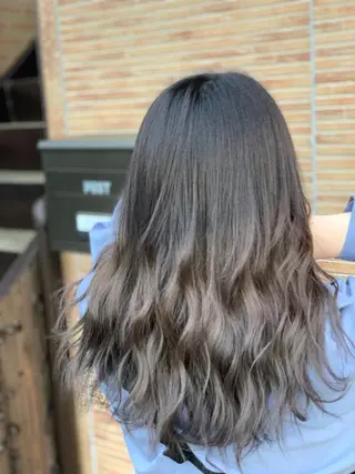 ロング メンズスタイル バレイヤージュ　齋藤のヘアスタイル