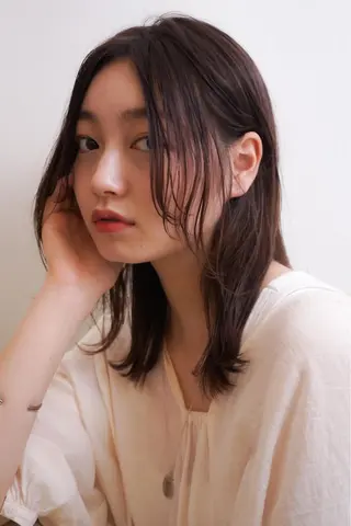 セミロング Neolive caffのヘアスタイル