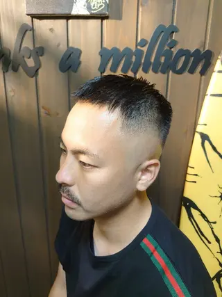 ショート メンズ サンフラット所属・岡林 選のヘアスタイル