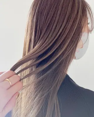 セミロング カラー 酸性ストレート/ブリ ーチなしWカラー河本のヘアスタイル