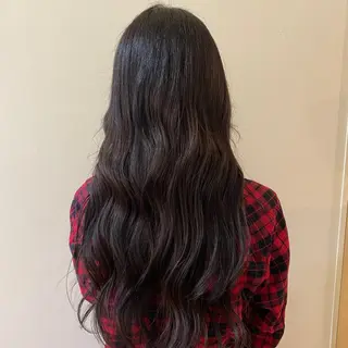 ロング カラー 柴田 秋樺のヘアスタイル