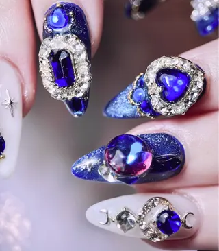 ネイル nailsalon R’のネイルデザイン