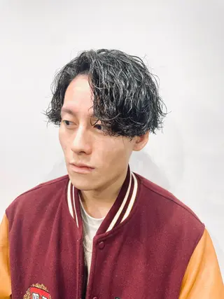 ミディアム パーマ メンズ 💈メンズパーマ💈 ナカザワ リョウのヘアスタイル