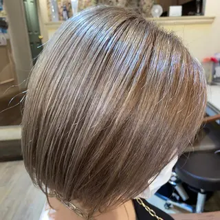 ショート カラー ヘアアレンジ Plaatje💐 ゆずはのヘアスタイル