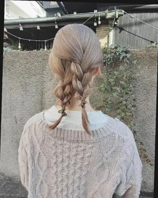 カラー ReiZ所属・ReiZ Mizuhoのヘアスタイル