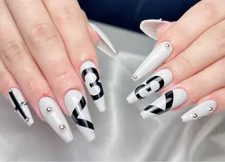 ネイル ネイルサロン Auraのネイルデザイン