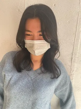 セミロング hisano / ハイトーン･透明感のヘアスタイル