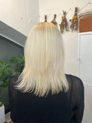 ミディアム MIZUKI 〰️🤍のヘアスタイル
