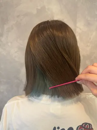 ショート カラー ヒヨシ ルナのヘアスタイル