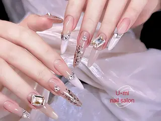 ネイル UMI ネイルサロン新宿🎀のネイルデザイン