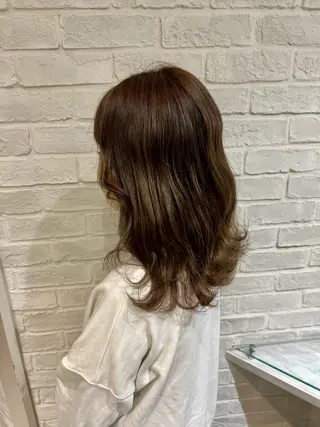 カラー 山口 愛紗花のヘアスタイル